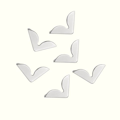 Esquinero curvo plata 15mm x 50 und