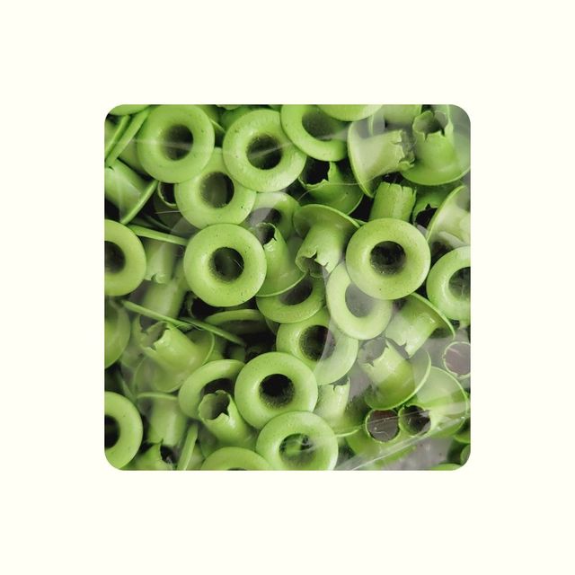 Ojalillo metálico #100 verde manzana x 200 und